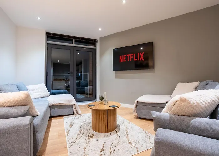 Stylish 2 Bedroom With Balcony Apartment Leeds (West Yorkshire)