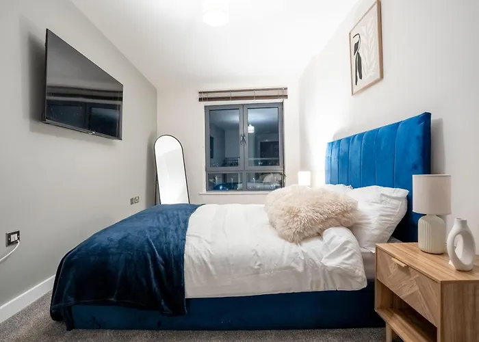 Stylish 2 Bedroom With Balcony