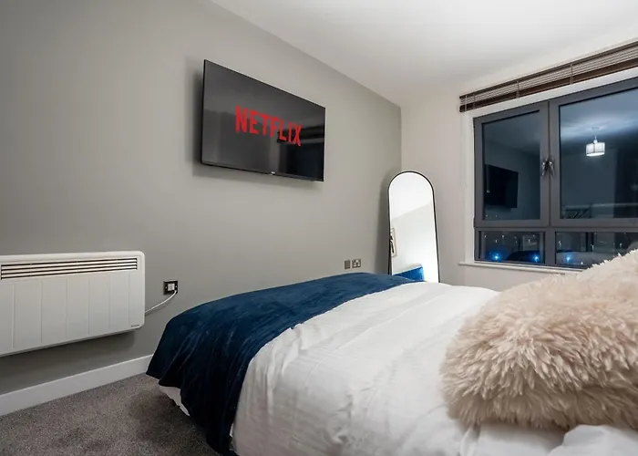 Stylish 2 Bedroom With Balcony Leeds (West Yorkshire)